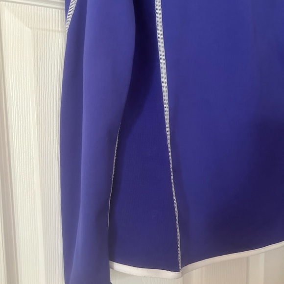 Purple Salomon 1/2 Zip with White Trim.  Size Small. Preloved/Great Condition. - Picture 7 of 7